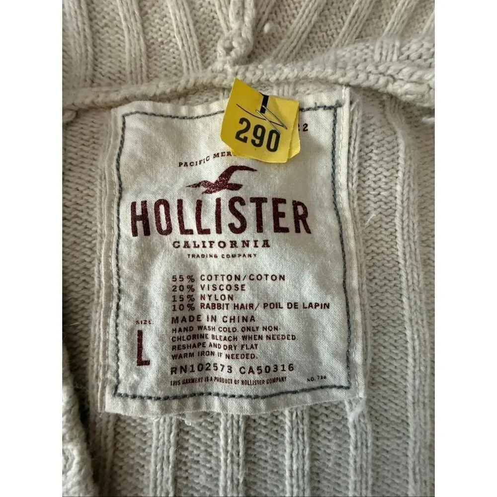 Hollister Sweater Size Large
